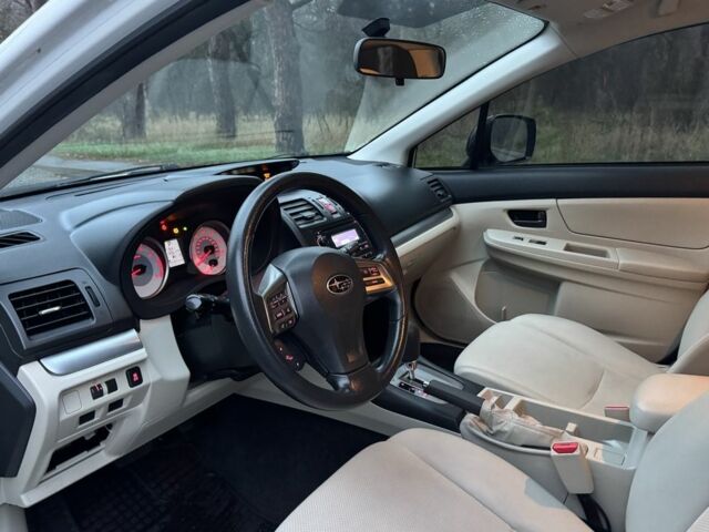 Белый Субару Импреза, объемом двигателя 2 л и пробегом 110 тыс. км за 7499 $, фото 9 на Automoto.ua