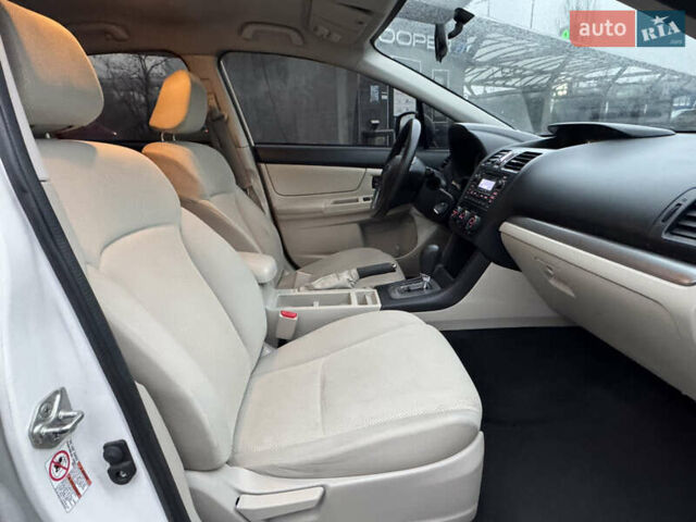 Белый Субару Импреза, объемом двигателя 2 л и пробегом 165 тыс. км за 7499 $, фото 21 на Automoto.ua