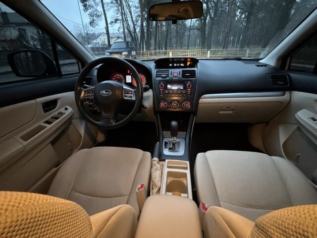 Белый Субару Импреза, объемом двигателя 2 л и пробегом 110 тыс. км за 7499 $, фото 7 на Automoto.ua