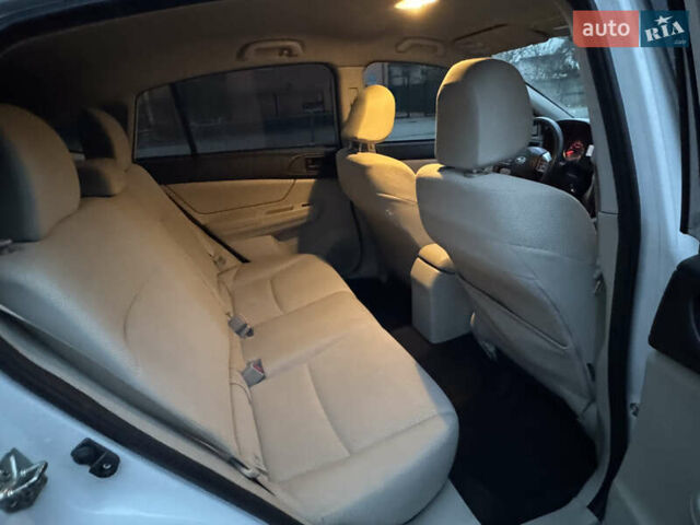 Белый Субару Импреза, объемом двигателя 2 л и пробегом 165 тыс. км за 7499 $, фото 11 на Automoto.ua