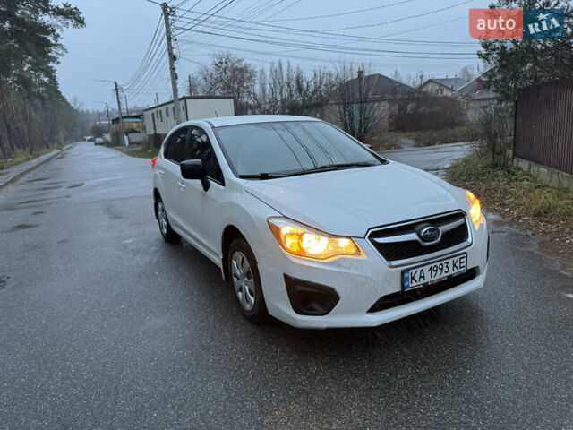 Белый Субару Импреза, объемом двигателя 2 л и пробегом 165 тыс. км за 7499 $, фото 1 на Automoto.ua