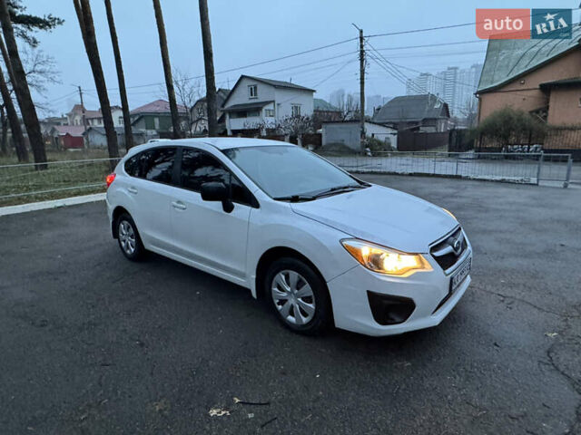 Белый Субару Импреза, объемом двигателя 2 л и пробегом 165 тыс. км за 7499 $, фото 6 на Automoto.ua