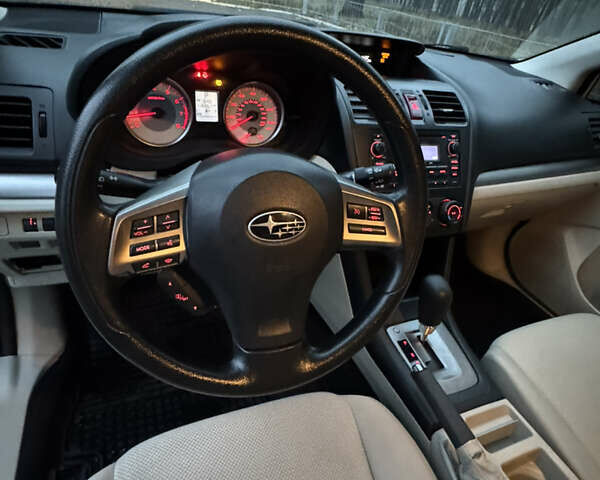 Белый Субару Импреза, объемом двигателя 2 л и пробегом 165 тыс. км за 7499 $, фото 15 на Automoto.ua