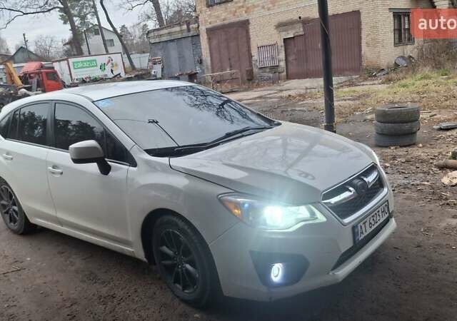 Белый Субару Импреза, объемом двигателя 2 л и пробегом 319 тыс. км за 7800 $, фото 6 на Automoto.ua
