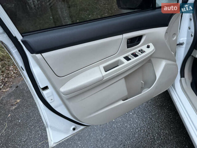 Белый Субару Импреза, объемом двигателя 2 л и пробегом 165 тыс. км за 7499 $, фото 18 на Automoto.ua