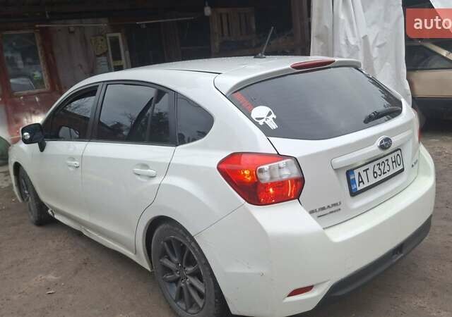 Белый Субару Импреза, объемом двигателя 2 л и пробегом 319 тыс. км за 7800 $, фото 1 на Automoto.ua