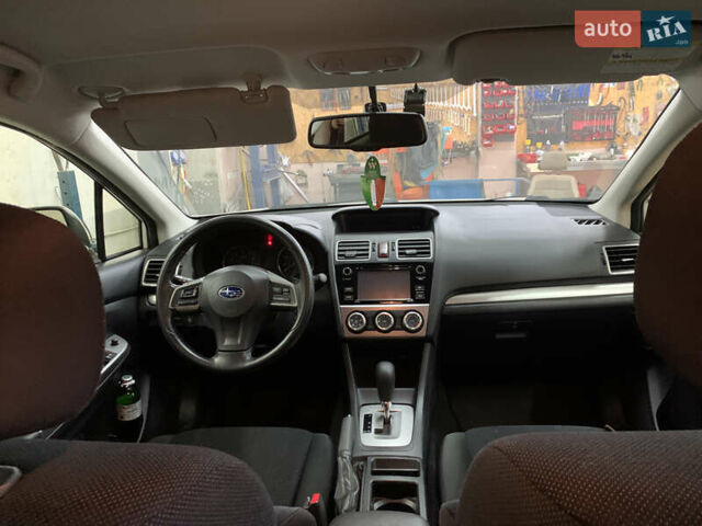 Білий Субару Імпреза, об'ємом двигуна 2 л та пробігом 181 тис. км за 12000 $, фото 6 на Automoto.ua