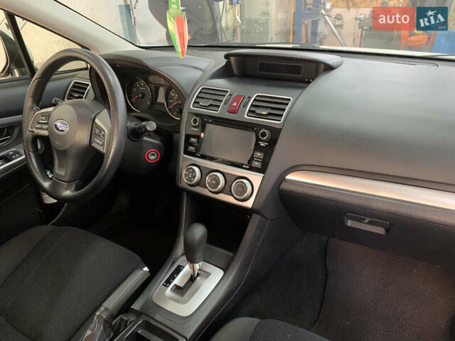 Білий Субару Імпреза, об'ємом двигуна 2 л та пробігом 181 тис. км за 12000 $, фото 7 на Automoto.ua