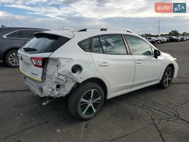 Белый Субару Импреза, объемом двигателя 2 л и пробегом 112 тыс. км за 2300 $, фото 2 на Automoto.ua