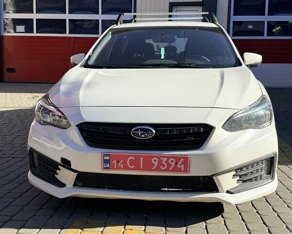 Белый Субару Импреза, объемом двигателя 2 л и пробегом 84 тыс. км за 12500 $, фото 1 на Automoto.ua