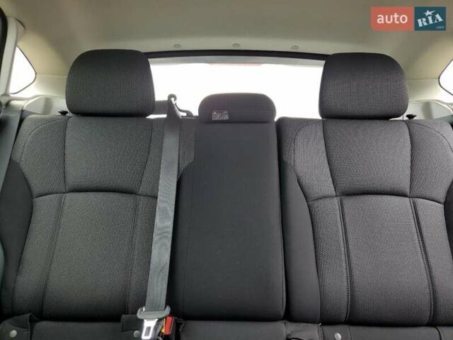 Белый Субару Импреза, объемом двигателя 2 л и пробегом 51 тыс. км за 2700 $, фото 9 на Automoto.ua