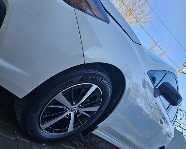 Белый Субару Импреза, объемом двигателя 2 л и пробегом 56 тыс. км за 13800 $, фото 18 на Automoto.ua