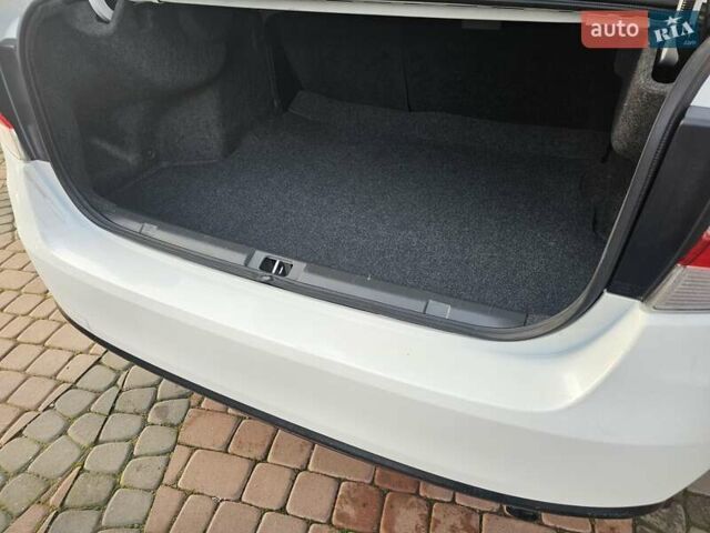 Белый Субару Импреза, объемом двигателя 2 л и пробегом 56 тыс. км за 13800 $, фото 30 на Automoto.ua