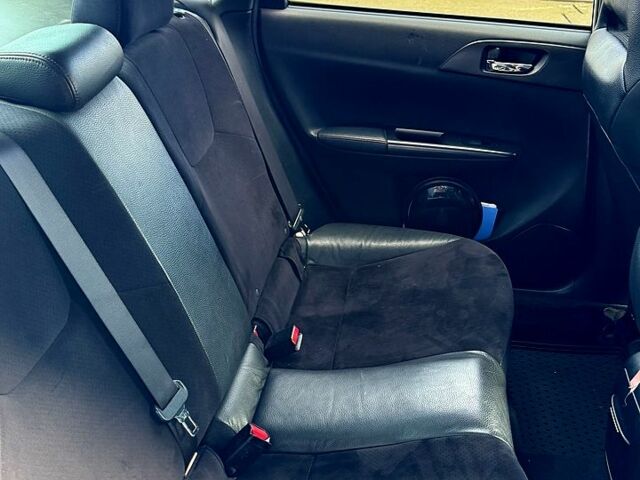 Белый Субару Импреза, объемом двигателя 2.5 л и пробегом 142 тыс. км за 16000 $, фото 12 на Automoto.ua