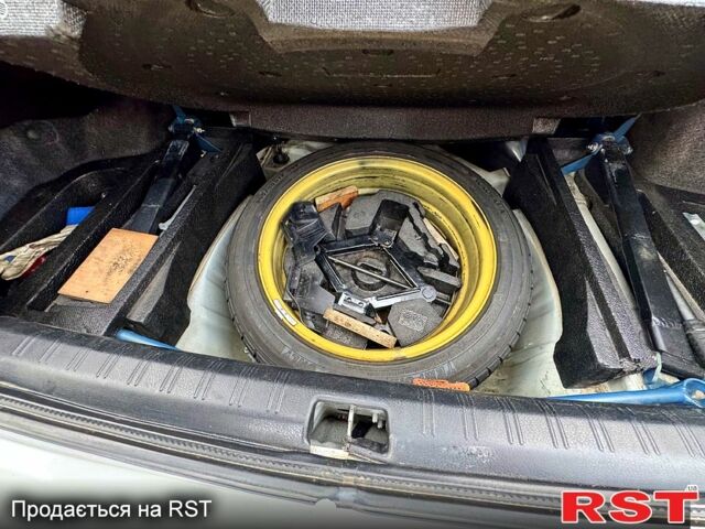 Белый Субару Импреза, объемом двигателя 2.5 л и пробегом 142 тыс. км за 16000 $, фото 11 на Automoto.ua