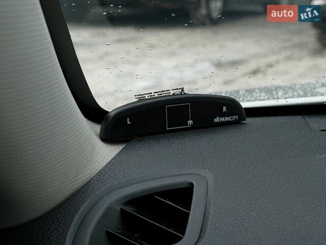 Белый Субару Импреза, объемом двигателя 2 л и пробегом 150 тыс. км за 6900 $, фото 23 на Automoto.ua