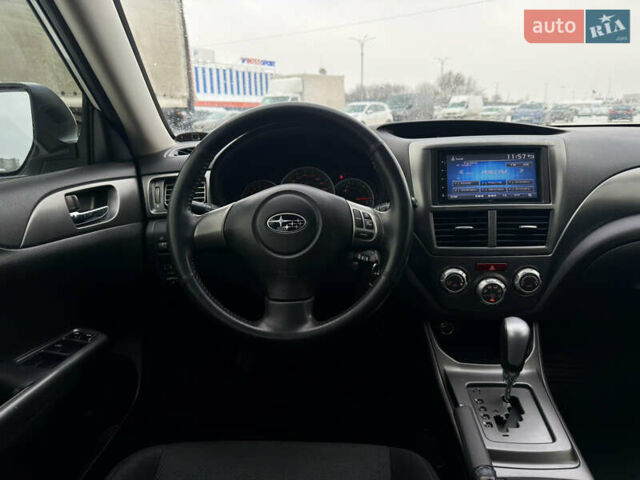 Белый Субару Импреза, объемом двигателя 2 л и пробегом 150 тыс. км за 6900 $, фото 19 на Automoto.ua