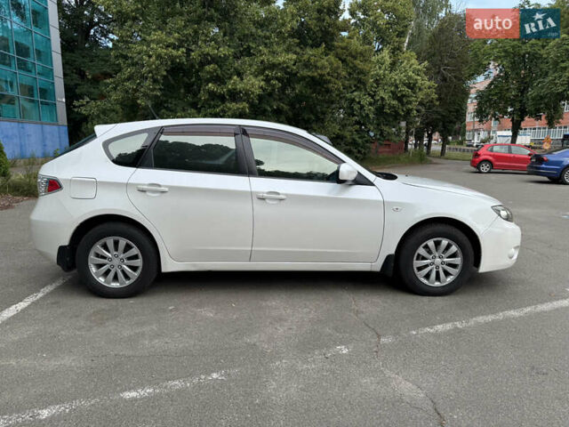 Белый Субару Импреза, объемом двигателя 1.49 л и пробегом 136 тыс. км за 5500 $, фото 5 на Automoto.ua