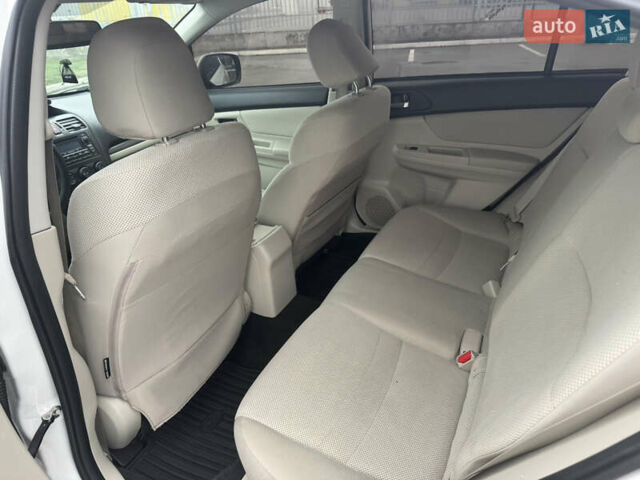 Білий Субару Імпреза, об'ємом двигуна 2 л та пробігом 241 тис. км за 6800 $, фото 15 на Automoto.ua