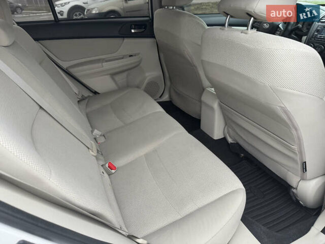 Білий Субару Імпреза, об'ємом двигуна 2 л та пробігом 241 тис. км за 6800 $, фото 13 на Automoto.ua