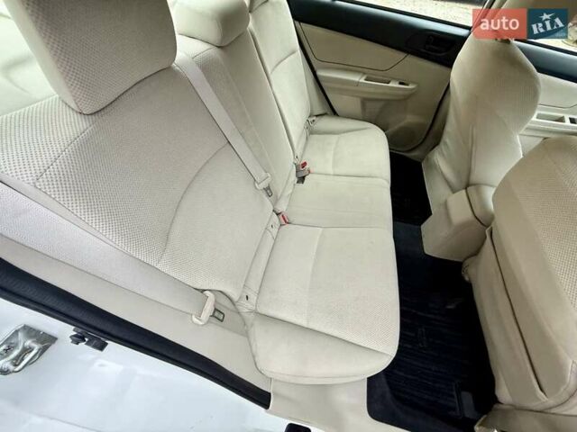 Белый Субару Импреза, объемом двигателя 2 л и пробегом 157 тыс. км за 7700 $, фото 25 на Automoto.ua