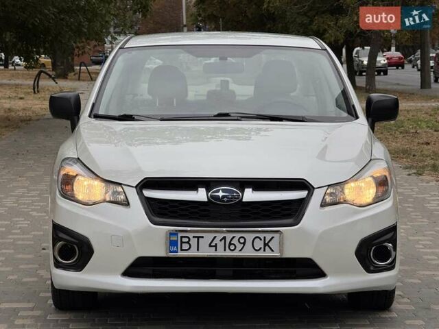 Білий Субару Імпреза, об'ємом двигуна 2 л та пробігом 157 тис. км за 7700 $, фото 3 на Automoto.ua
