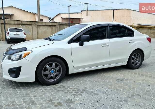 Білий Субару Імпреза, об'ємом двигуна 2 л та пробігом 137 тис. км за 9000 $, фото 2 на Automoto.ua