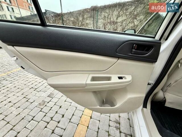 Белый Субару Импреза, объемом двигателя 2 л и пробегом 157 тыс. км за 7700 $, фото 33 на Automoto.ua