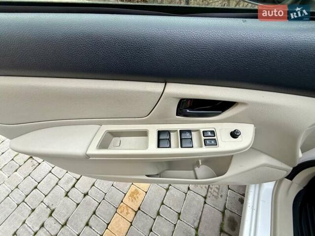 Белый Субару Импреза, объемом двигателя 2 л и пробегом 157 тыс. км за 7700 $, фото 53 на Automoto.ua