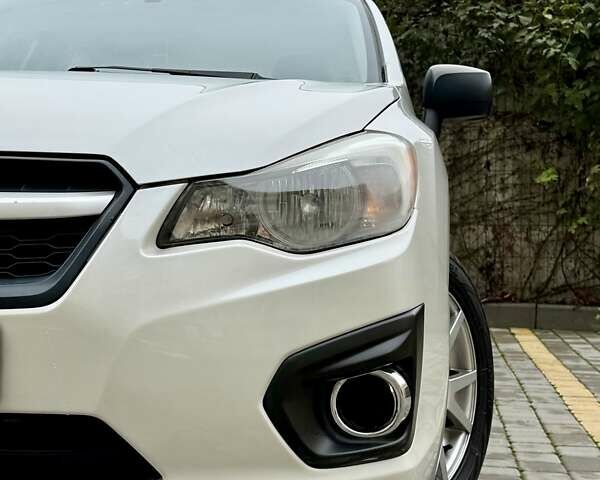 Белый Субару Импреза, объемом двигателя 2 л и пробегом 157 тыс. км за 7700 $, фото 6 на Automoto.ua