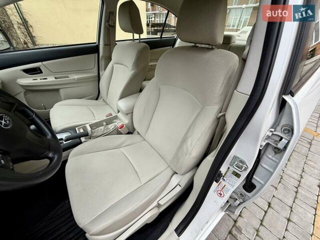 Белый Субару Импреза, объемом двигателя 2 л и пробегом 157 тыс. км за 7700 $, фото 48 на Automoto.ua