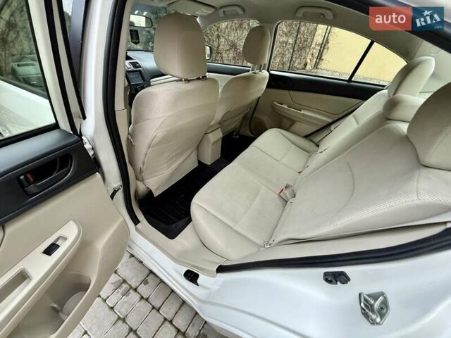 Белый Субару Импреза, объемом двигателя 2 л и пробегом 157 тыс. км за 7700 $, фото 22 на Automoto.ua