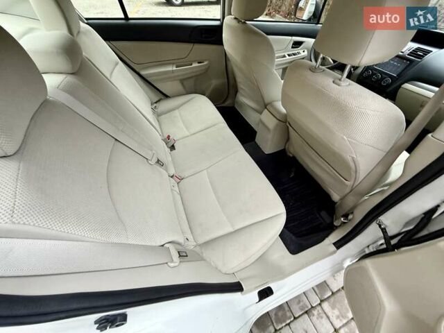 Белый Субару Импреза, объемом двигателя 2 л и пробегом 157 тыс. км за 7700 $, фото 35 на Automoto.ua