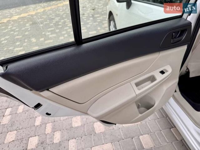 Белый Субару Импреза, объемом двигателя 2 л и пробегом 157 тыс. км за 7700 $, фото 48 на Automoto.ua