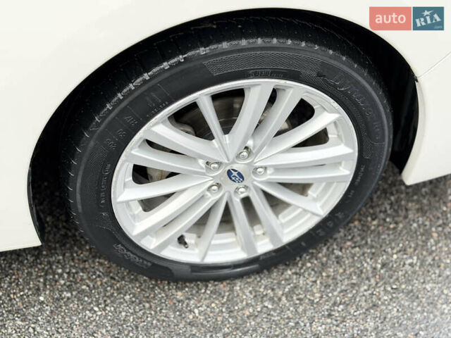 Білий Субару Імпреза, об'ємом двигуна 2 л та пробігом 105 тис. км за 10000 $, фото 11 на Automoto.ua