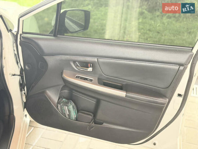 Білий Субару Імпреза, об'ємом двигуна 2 л та пробігом 105 тис. км за 10000 $, фото 39 на Automoto.ua