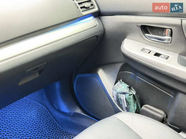 Білий Субару Імпреза, об'ємом двигуна 2 л та пробігом 105 тис. км за 10000 $, фото 19 на Automoto.ua