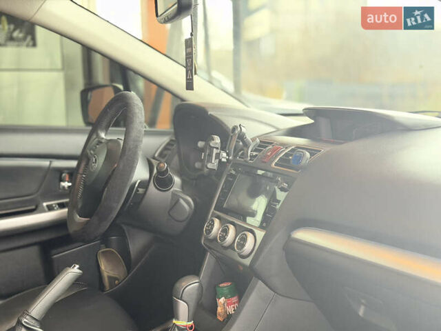 Білий Субару Імпреза, об'ємом двигуна 2 л та пробігом 105 тис. км за 10000 $, фото 37 на Automoto.ua