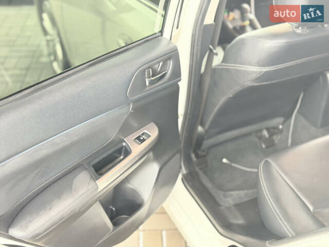 Білий Субару Імпреза, об'ємом двигуна 2 л та пробігом 105 тис. км за 10000 $, фото 33 на Automoto.ua