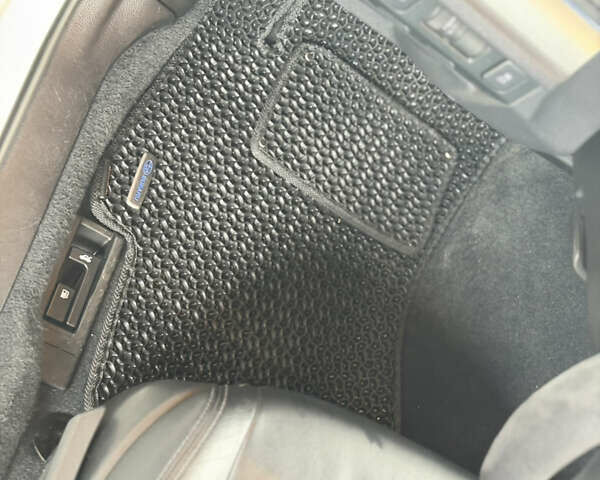 Білий Субару Імпреза, об'ємом двигуна 2 л та пробігом 105 тис. км за 10000 $, фото 23 на Automoto.ua