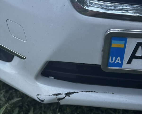 Белый Субару Импреза, объемом двигателя 2 л и пробегом 96 тыс. км за 10100 $, фото 7 на Automoto.ua