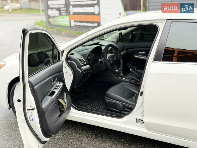 Білий Субару Імпреза, об'ємом двигуна 2 л та пробігом 105 тис. км за 10000 $, фото 9 на Automoto.ua