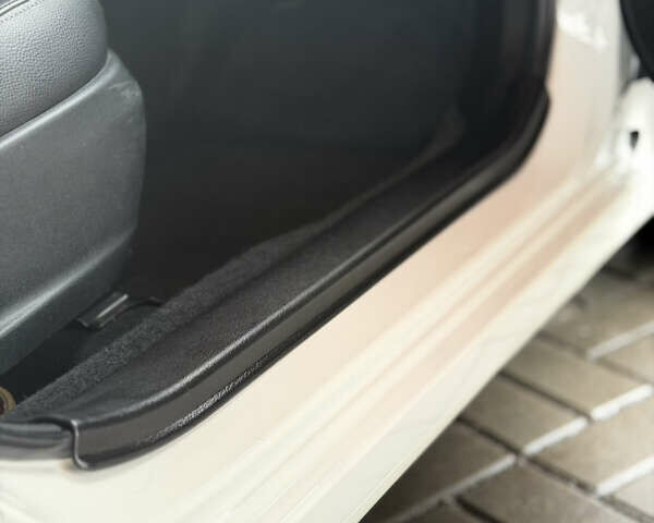 Білий Субару Імпреза, об'ємом двигуна 2 л та пробігом 105 тис. км за 10000 $, фото 25 на Automoto.ua