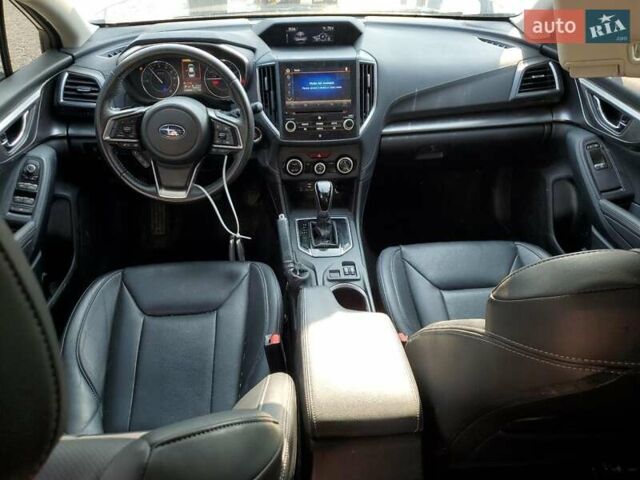 Белый Субару Импреза, объемом двигателя 2 л и пробегом 81 тыс. км за 2400 $, фото 7 на Automoto.ua