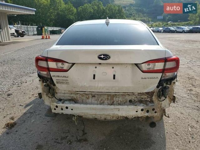 Белый Субару Импреза, объемом двигателя 2 л и пробегом 81 тыс. км за 2400 $, фото 5 на Automoto.ua