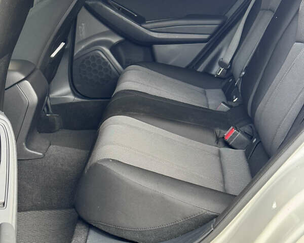 Белый Субару Импреза, объемом двигателя 2 л и пробегом 128 тыс. км за 12960 $, фото 11 на Automoto.ua