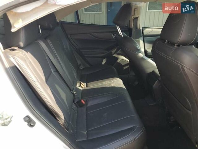 Белый Субару Импреза, объемом двигателя 2 л и пробегом 81 тыс. км за 2400 $, фото 9 на Automoto.ua