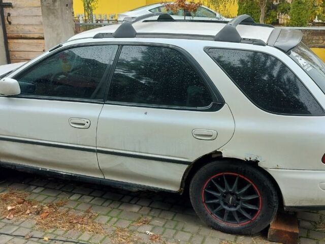 Белый Субару Импреза, объемом двигателя 0 л и пробегом 354 тыс. км за 119 $, фото 3 на Automoto.ua