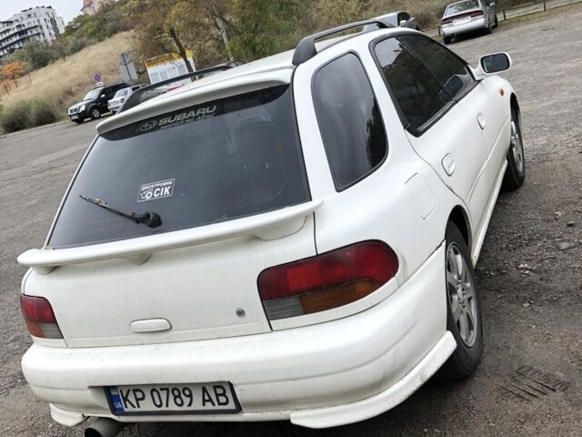 Субару Импреза 1996 в Одессе на Automoto.ua Белый Субару Импреза, объемом двигателя 2 л и пробегом 419 тыс. км за 3200 $, фото 2 на Automoto.ua