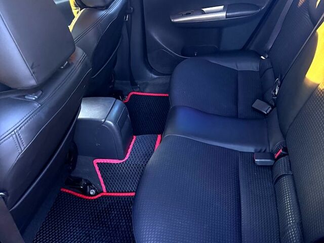 Черный Субару Импреза, объемом двигателя 1.5 л и пробегом 261 тыс. км за 5500 $, фото 7 на Automoto.ua